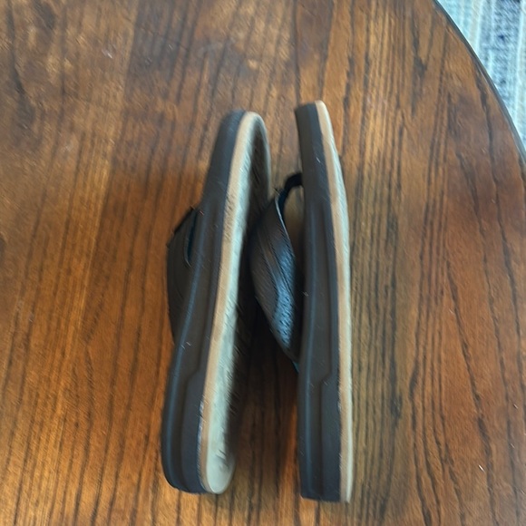 Quiksilver Black and Blue Sandals with Wave Grip - Picture 12 of 12